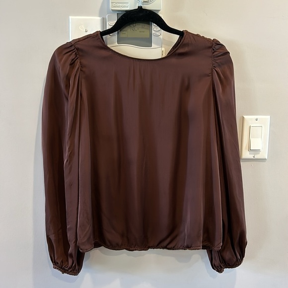 Velvet By Graham &  Spencer Leila Satin Puff Sleeve Top in Burlwood - Picture 3 of 8